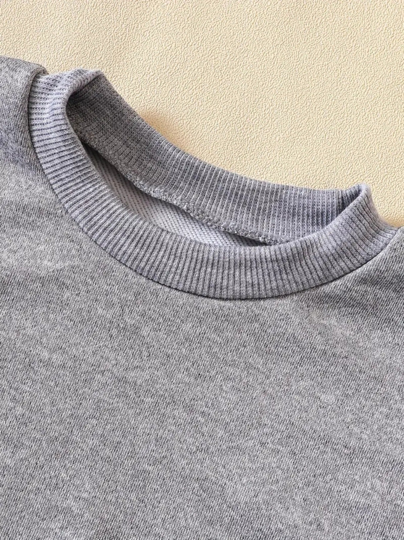 ''Spooky Vibe'' Print Girls Sweatshirt, Crew Neck Comfy Holiday Halloween Party Casual Tops, Kids Clothing For Fall/ Winter/ Spring