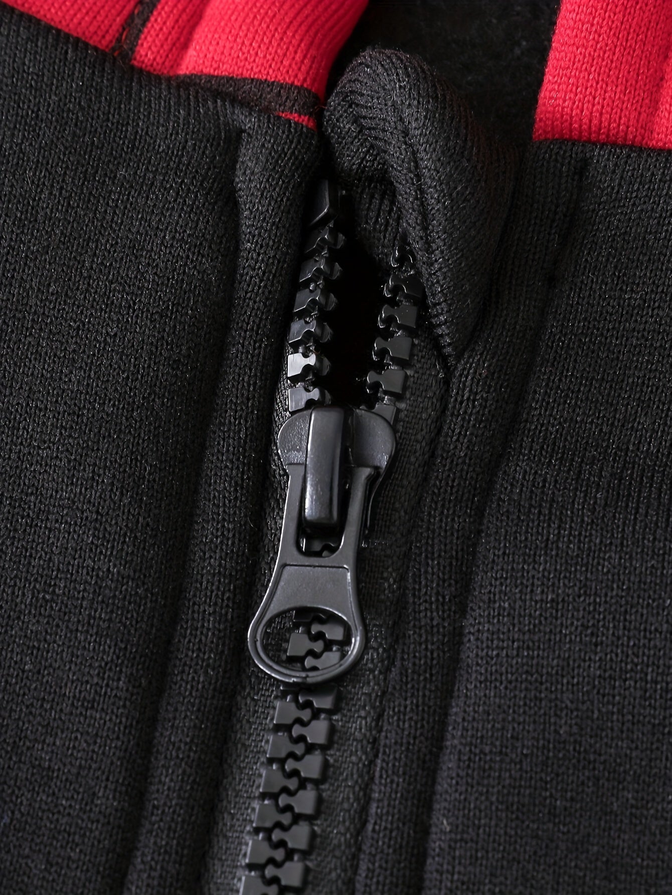 2-Piece Boys' Outfit, Casual Fashion Thickened Fleece with Spider Web Print, Hooded Zip-Up Sweatshirt and Pants Set, Comfortable Versatile Trendy Kids' Clothing, Ideal Gift for Autumn/Winter, Polyester Material, Regular Fit,